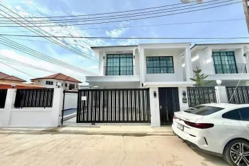 4 Bedroom Villa for sale in Huai Yai, Chonburi