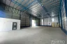 Warehouse / Factory for rent in Phlapphla, Bangkok near MRT Lat Phrao 83