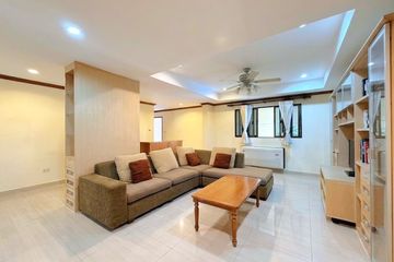 3 Bedroom Condo for rent in Khlong Tan Nuea, Bangkok near BTS Phrom Phong
