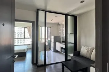 1 Bedroom Condo for rent in The Base Park East Sukhumvit 77, Phra Khanong Nuea, Bangkok near BTS On Nut