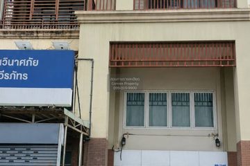 4 Bedroom Townhouse for sale in Baan Krisna Rama 5-Karnchanaphisek, Bang Khu Wiang, Nonthaburi