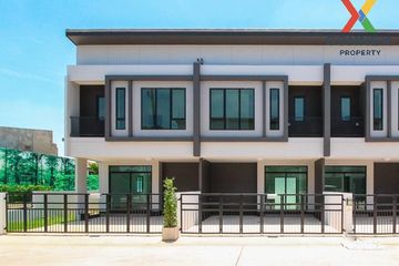 3 Bedroom Townhouse for sale in Lat Sawai, Pathum Thani
