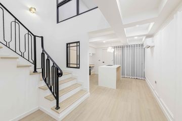 3 Bedroom Townhouse for sale in Khlong Tan Nuea, Bangkok near Airport Rail Link Ramkhamhaeng
