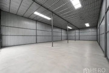 Warehouse / Factory for rent in Hua Mak, Bangkok near MRT Lam Sali