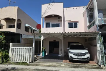 3 Bedroom Townhouse for Sale or Rent in Tha Raeng, Bangkok