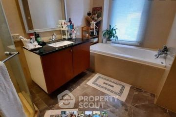 3 Bedroom Apartment for rent in Khlong Tan Nuea, Bangkok