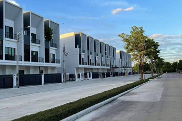 3 Bedroom Townhouse for rent in Saphan Sung, Bangkok near MRT Khlong Ban Ma
