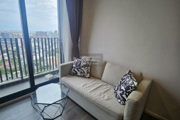 1 Bedroom Condo for rent in Whizdom Essence, Bang Chak, Bangkok near BTS Punnawithi