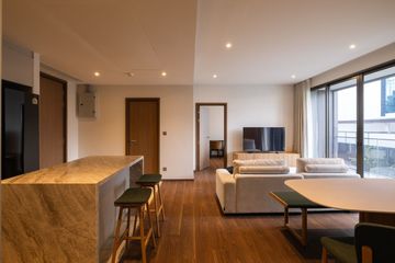 2 Bedroom Condo for rent in Via 61, Khlong Tan Nuea, Bangkok near BTS Ekkamai