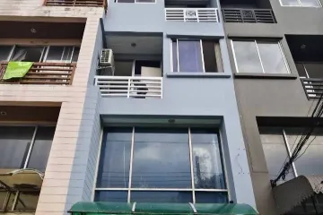 5 Bedroom Townhouse for sale in Phlapphla, Bangkok
