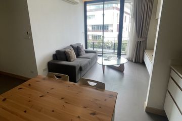 2 Bedroom Condo for rent in Khlong Tan Nuea, Bangkok