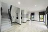 3 Bedroom Townhouse for sale in Dokmai, Bangkok