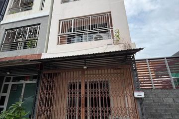 3 Bedroom Townhouse for rent in Bang Khlo, Bangkok