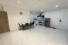 2 Bedroom Condo for rent in SR Complex condo, Nong Pa Khrang, Chiang Mai
