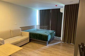 1 Bedroom Condo for sale in Bang Lamphu Lang, Bangkok near BTS Krung Thon Buri