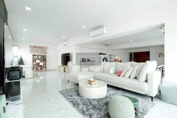 2 Bedroom Condo for sale in Four Street Mansion, Chom Phon, Bangkok near MRT Phahon Yothin