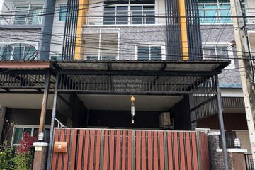 3 Bedroom Townhouse for sale in Lat Yao, Bangkok near BTS Ratchayothin