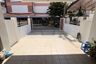 4 Bedroom Townhouse for sale in Lat Yao, Bangkok