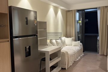 1 Bedroom Condo for rent in Regal Condo Sathorn - Naradhiwas, Thung Maha Mek, Bangkok