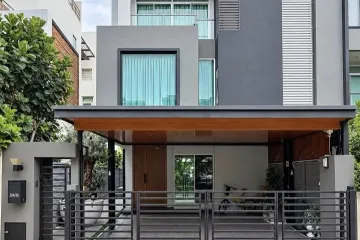 3 Bedroom Townhouse for sale in Iris Residence, Khlong Chaokhun Sing, Bangkok