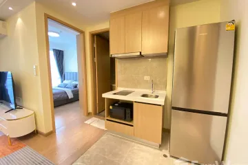 1 Bedroom Condo for rent in Regal Condo Sathorn - Naradhiwas, Thung Maha Mek, Bangkok
