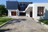 5 Bedroom House for rent in Bang Chak, Bangkok near BTS Punnawithi