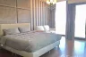 1 Bedroom Condo for sale in Noble Remix, Khlong Tan, Bangkok near BTS Thong Lo