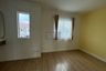 3 Bedroom Townhouse for sale in Baan Pruksa 84/2 Phetkasem 63, Lak Song, Bangkok