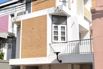 4 Bedroom Commercial for rent in Khlong Tan Nuea, Bangkok