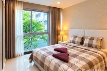 Condo for rent in LIV @5, Khlong Toei Nuea, Bangkok near BTS Nana