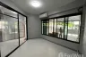 2 Bedroom Townhouse for rent in Khlong Tan Nuea, Bangkok