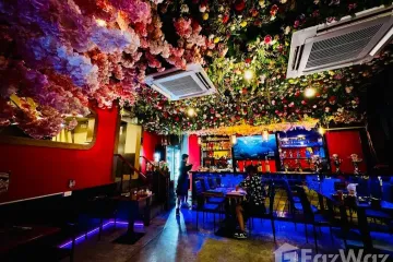Commercial for rent in Khlong Tan, Bangkok near MRT Queen Sirikit National Convention Centre