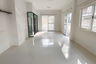 3 Bedroom Townhouse for sale in Bang Mot, Bangkok