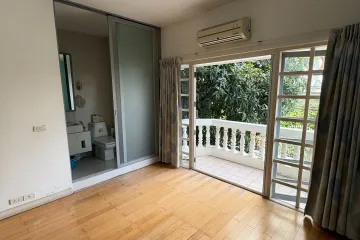 4 Bedroom Townhouse for rent in Prompak Gardens, Khlong Tan Nuea, Bangkok near BTS Phrom Phong