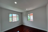 3 Bedroom House for sale in Sao Thong Hin, Nonthaburi