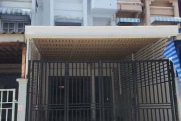 3 Bedroom Townhouse for sale in Lat Phrao, Bangkok