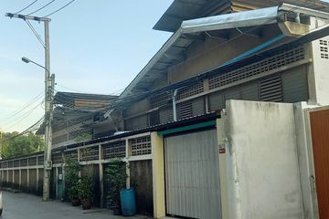 1 Bedroom House for sale in Khlong Tan Nuea, Bangkok