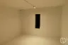1 Bedroom Commercial for rent in Khlong Tan Nuea, Bangkok