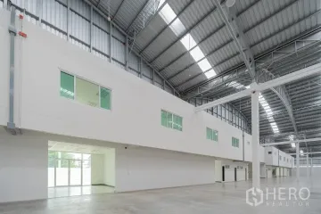 Warehouse / Factory for rent in Khlong Si, Pathum Thani