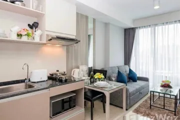 1 Bedroom Condo for sale in 6th Avenue Surin Condominium, Choeng Thale, Phuket