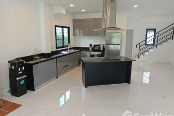 5 Bedroom House for rent in San Phak Wan, Chiang Mai