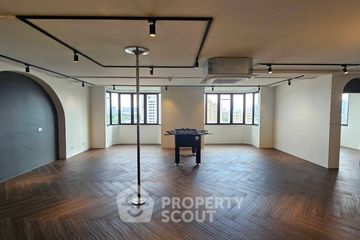 4 Bedroom Condo for rent in Newton Tower, Khlong Toei, Bangkok near BTS Nana
