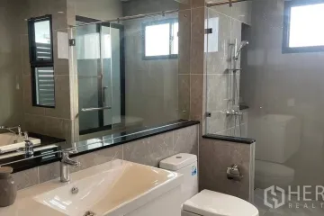 4 Bedroom House for rent in The Palm Bangna-Wongwaen, Dokmai, Bangkok