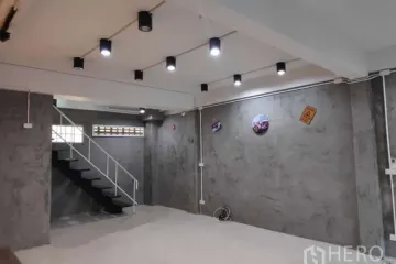 5 Bedroom Office for rent in Khlong Toei, Bangkok near MRT Queen Sirikit National Convention Centre
