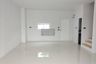 3 Bedroom Townhouse for sale in The Gable Ban Bueng, Ban Bueng, Chonburi