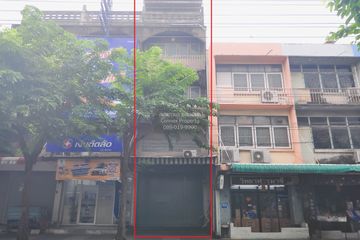 3 Bedroom Commercial for sale in Sam Sen Nai, Bangkok