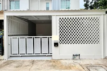 3 Bedroom Townhouse for sale in Nong Prue, Chonburi