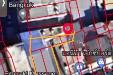 Commercial for sale in Silom, Bangkok near BTS Surasak