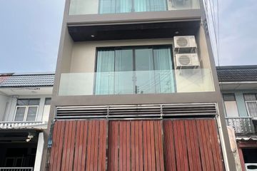 4 Bedroom Townhouse for sale in Chom Phon, Bangkok near MRT Lat Phrao