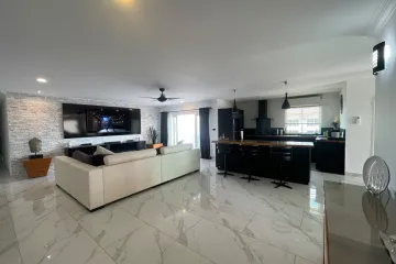 3 Bedroom Condo for sale in Nong Prue, Chonburi